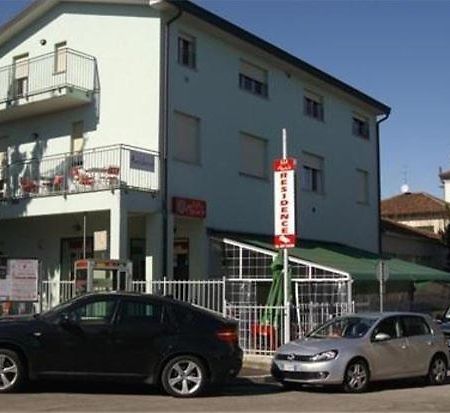 Residence Mariele Tavazzano Экстерьер фото
